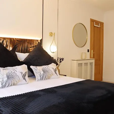 Exclusivo Centrico Con Parking Estrella De Ii アパート リバデオ